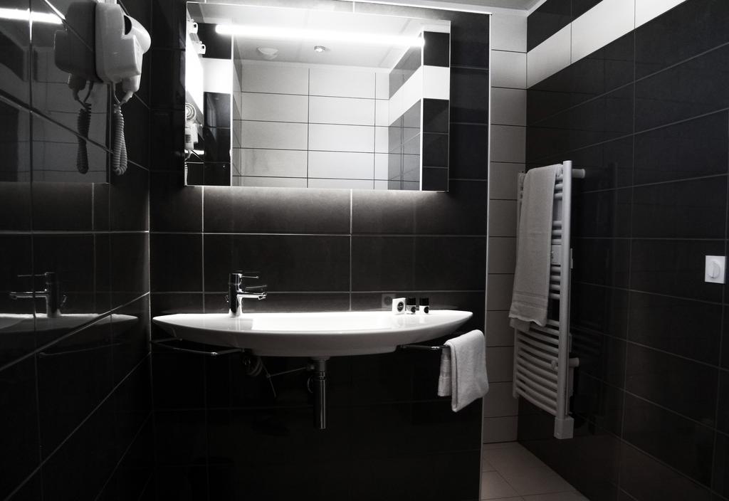 Hotel Le Cay Roquebrune-sur Argens Pokoj fotografie